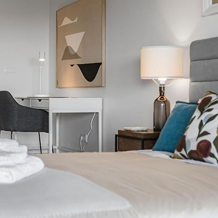 Studio In Cascais -Sea View -Pool Bagian luar foto
